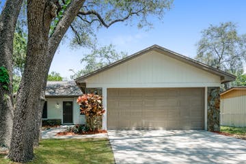 4212 E Temple Heights Rd Tampa, FL 33617